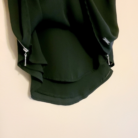Guess | Women's Black Sleeveless Blouse With Side Zippers (Size XS) - Picture 4 of 9